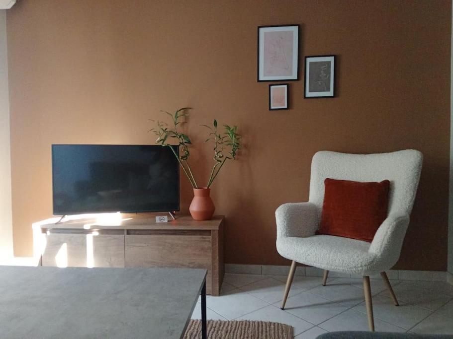 Central Artistic 2-Bedroom Apartment 79Sqm Tripoli Eksteriør billede